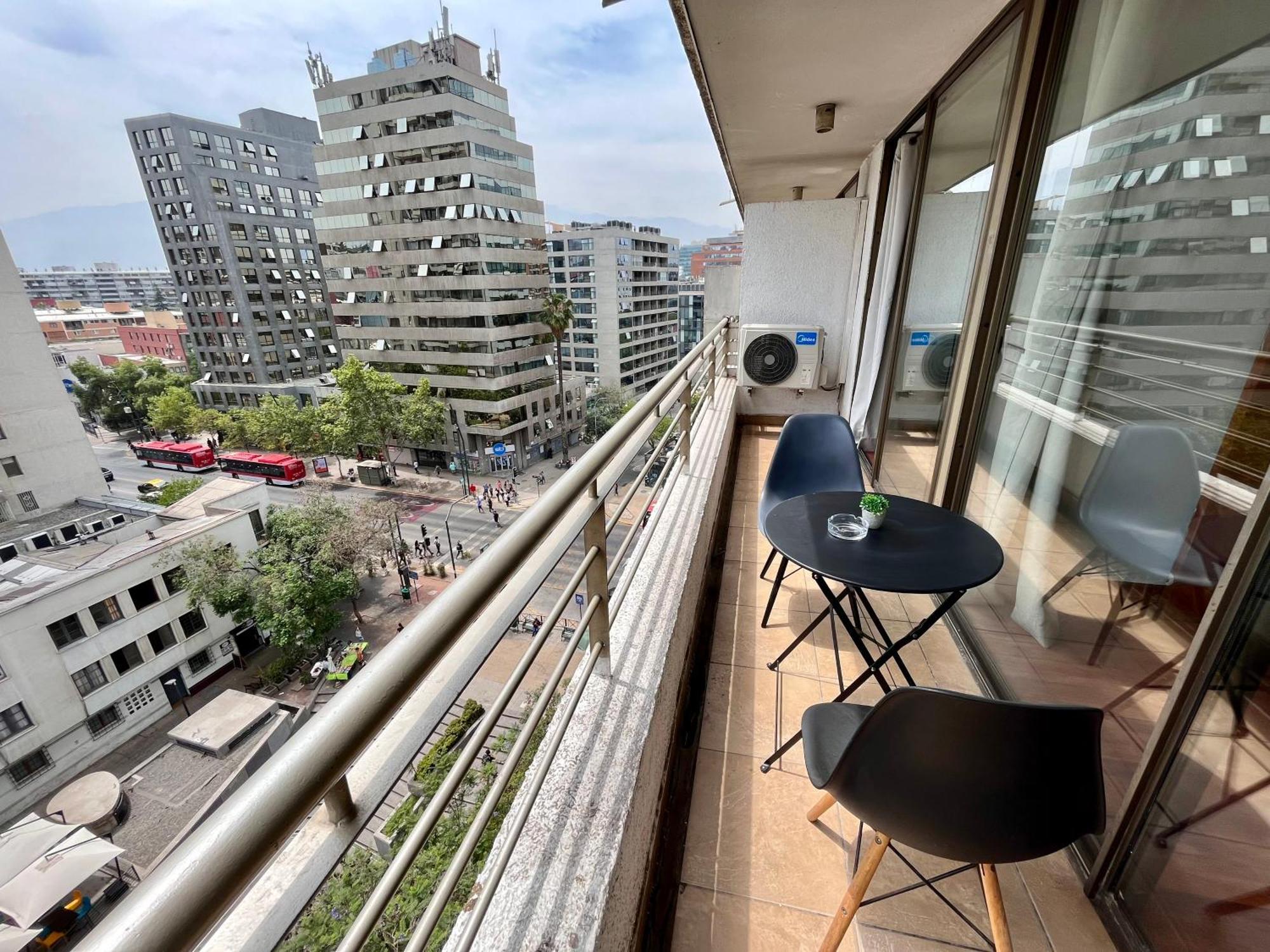 Apartamentos City Centro Manuel Montt 산티아고 외부 사진